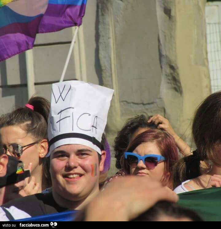 Cartello W la fica in testa