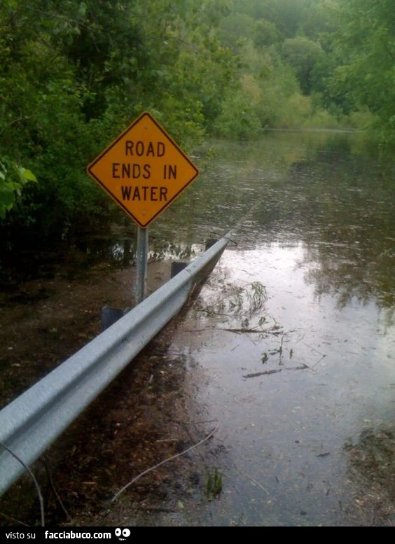 La strada finisce in acqua
