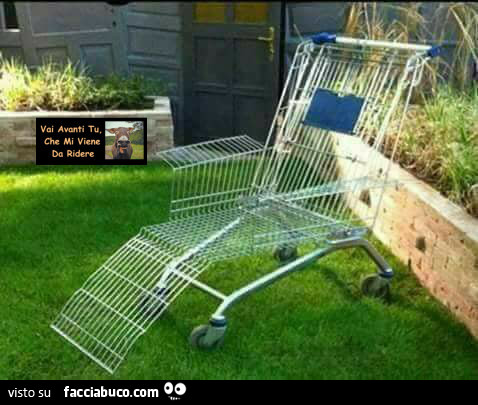 Fai da te: sdraio da giardino realizzata con un carrello della spesa