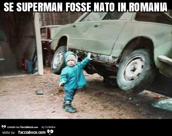 Bimbo alza una macchina con una mano: Se superman fosse nato in Romania