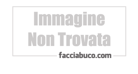 Ma quando ve la tirate poi c'è qualcuno che ve la riporta?